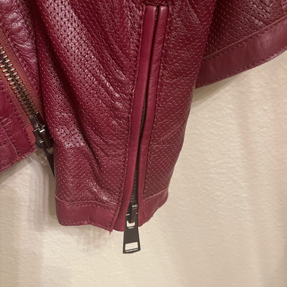 Burgundy Leather Jacket with Zipper Closure - Picture 5 of 11
